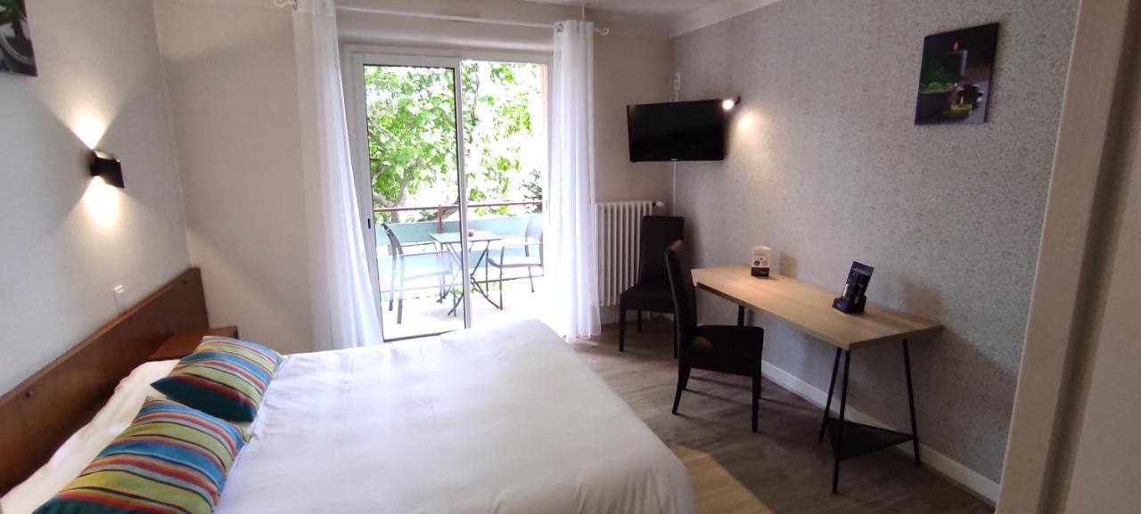 Hostellerie Du Parc Labarthe-Inard Luaran gambar