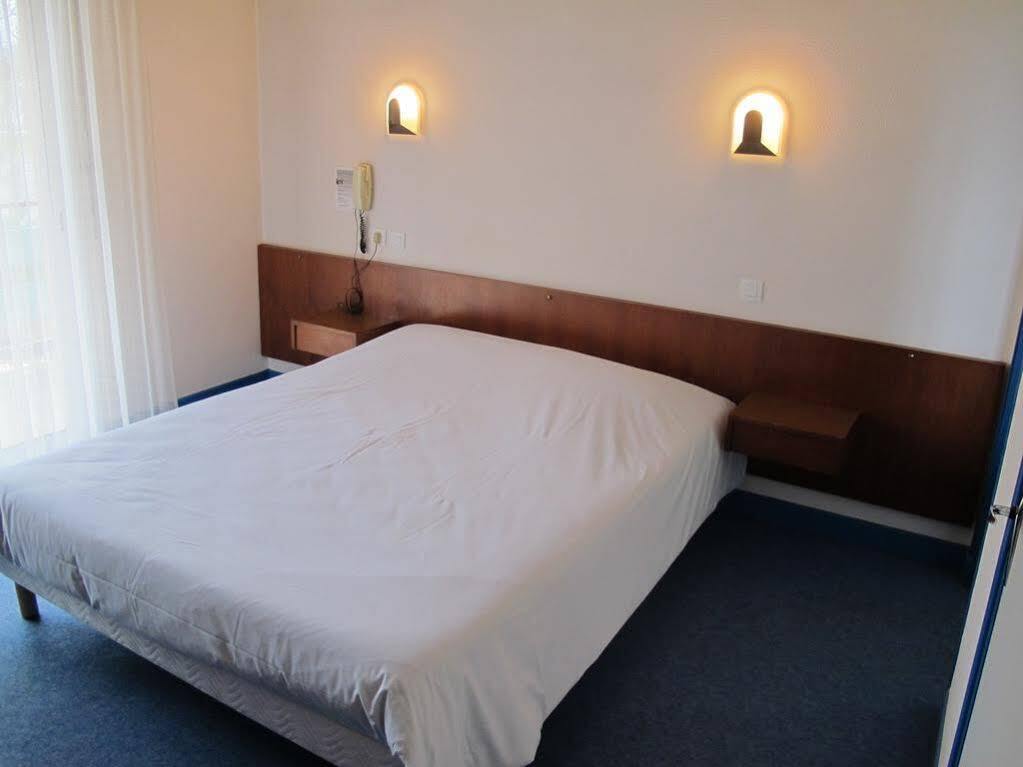 Hostellerie Du Parc Labarthe-Inard Luaran gambar
